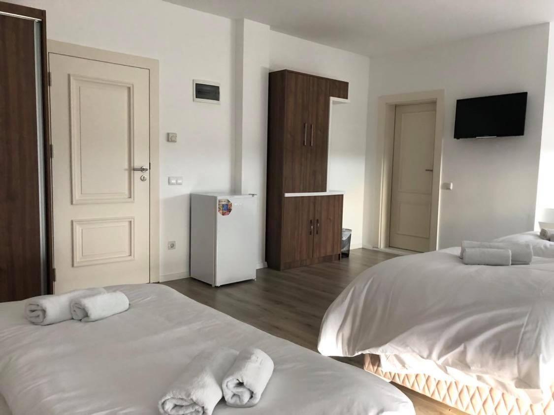 Hotel Dardani Titova Mitrovica Extérieur photo