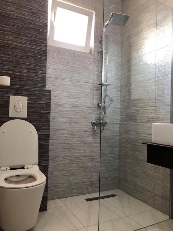 Hotel Dardani Titova Mitrovica Extérieur photo