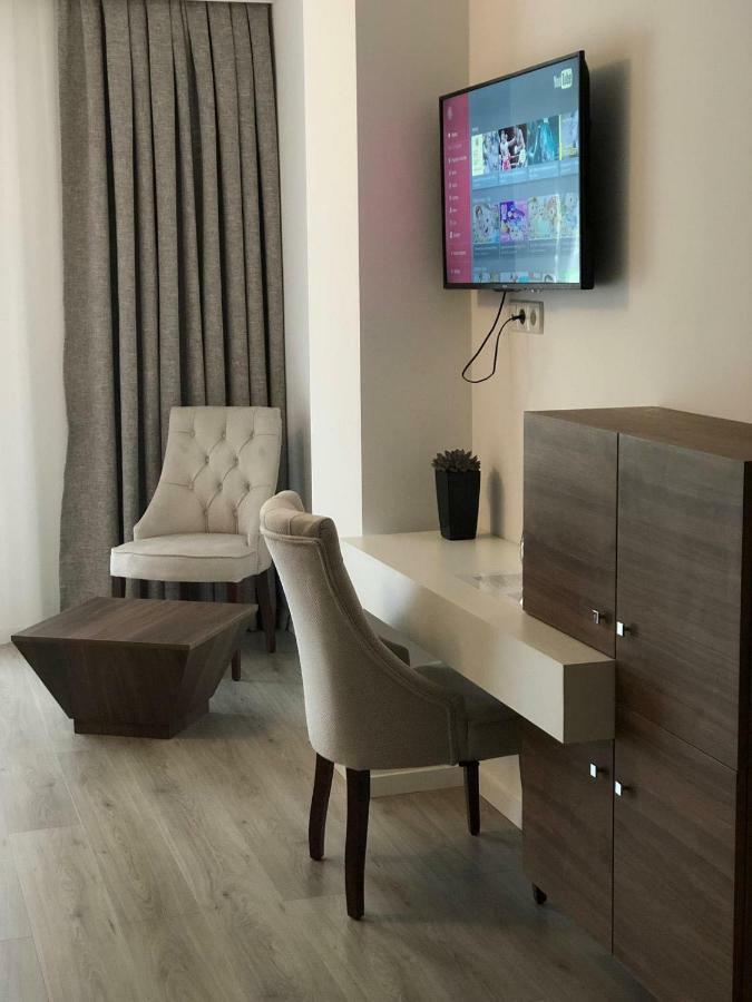 Hotel Dardani Titova Mitrovica Extérieur photo